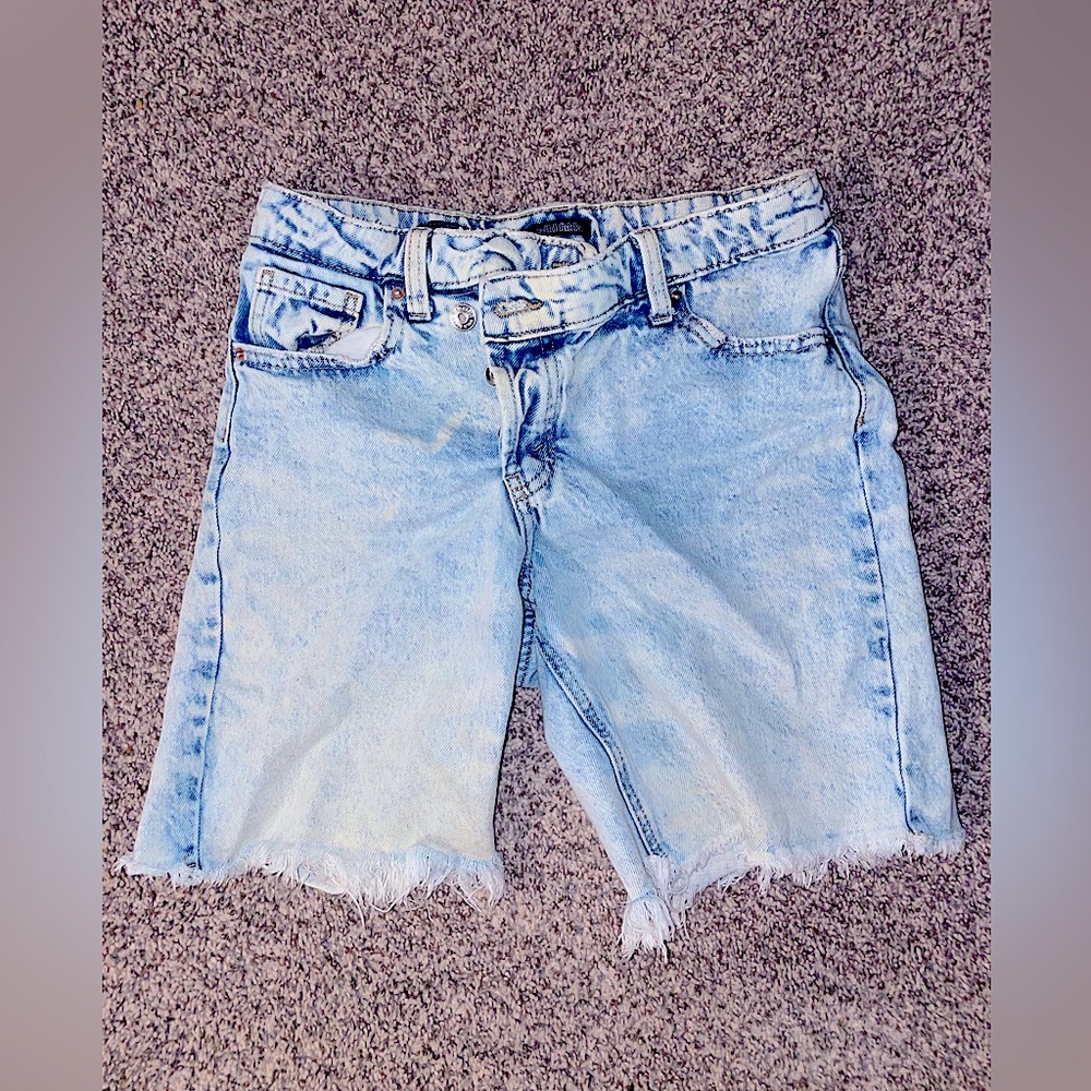 Medium length Jean shorts